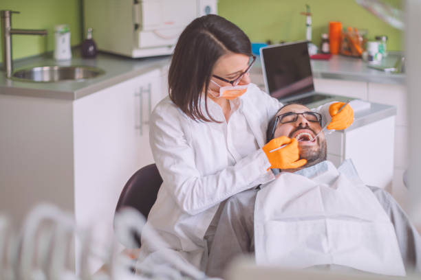 Best Emergency Tooth Extraction in Jersey Village, TX